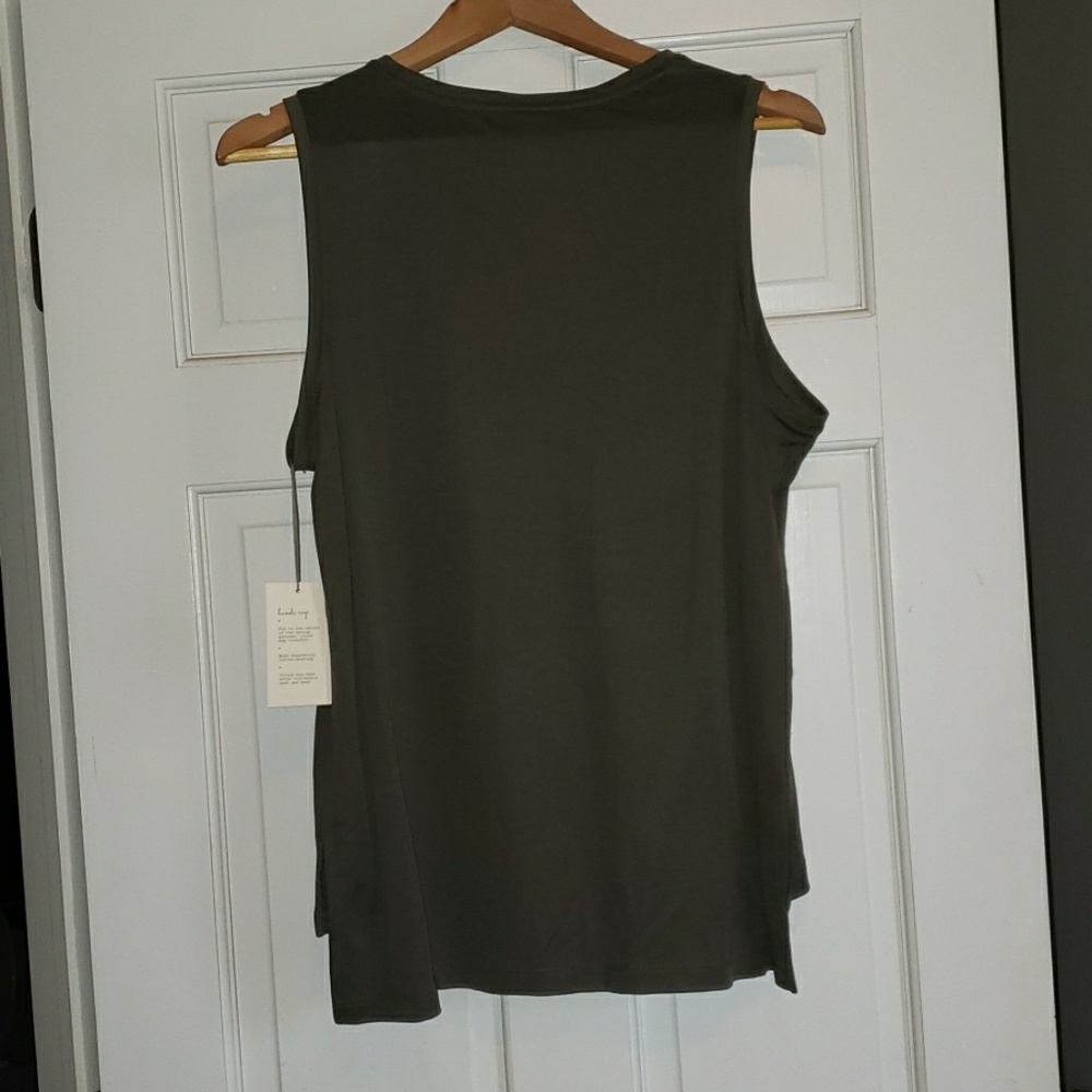 Tank - Picture 2 of 2